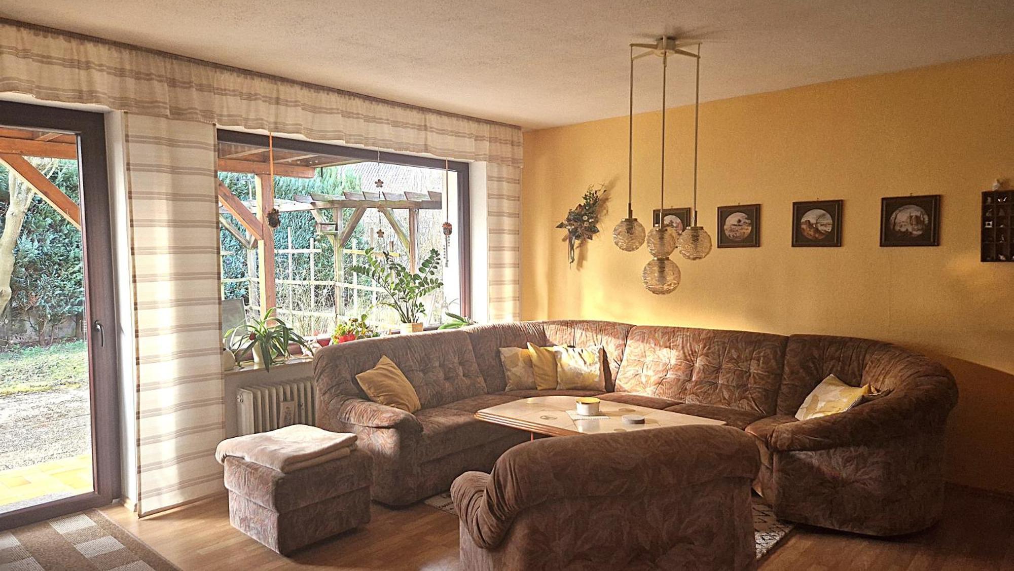 Grosszuegige Wohnung Mit Terrasse Und Gartenzugang - Das Komplette Erdgeschoss Bindlach Exterior photo